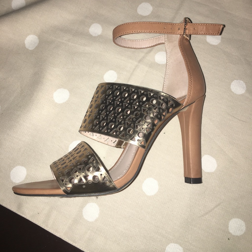 24HR sale- Vince Camuto gold and tan heel sandal